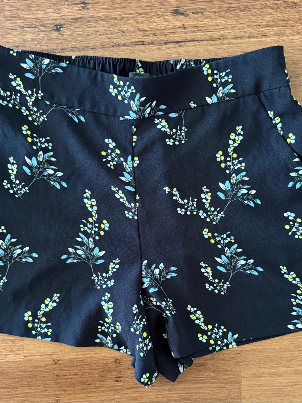 LOFT Black Floral High-Rise Pull-On Shorts